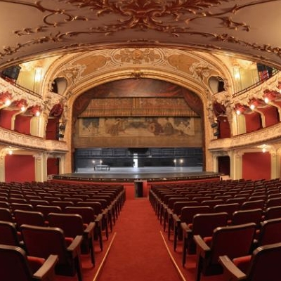  Teatrul National Vasile Alecsandri 