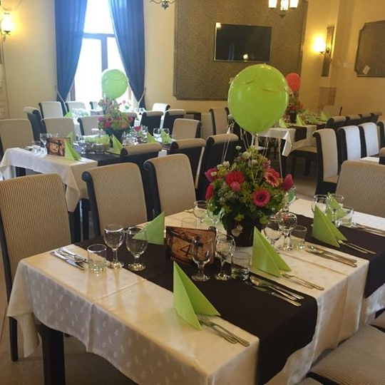 Imagini Restaurant Subcetate