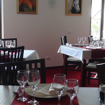 Restaurant Forest Ecvestru Park foto 2