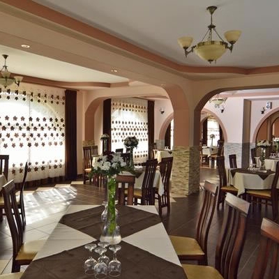 Restaurant Floare de Crin foto 2