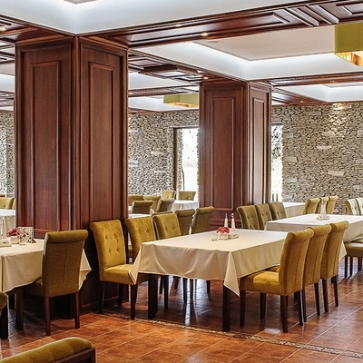 Restaurant La Conac in Bucovina