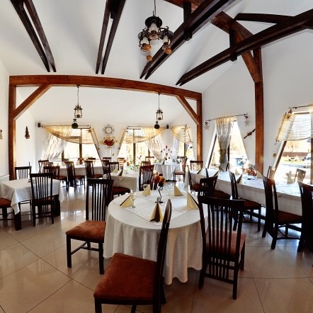 Imagini Restaurant Roua Voronetului