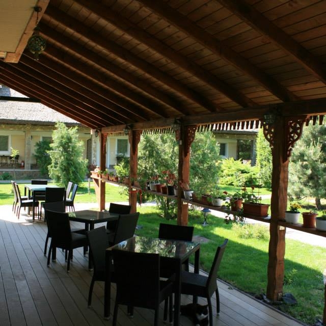 Imagini Restaurant Puf si Stuf