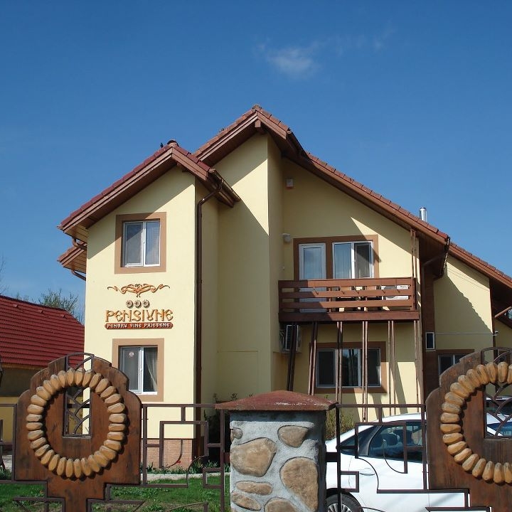 Imagini Restaurant Pentru Tine, Prietene