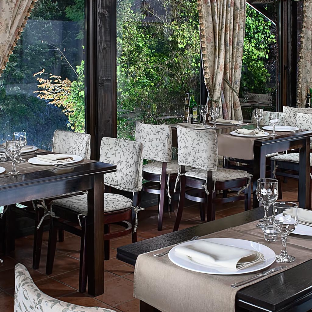 Imagini Restaurant Tara Luanei