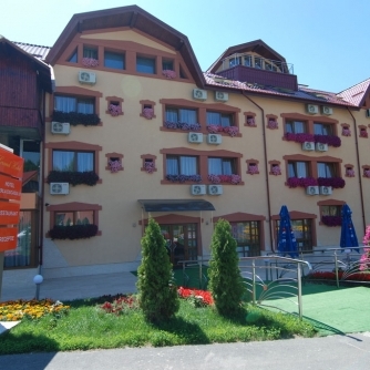 Imagini Restaurant Perla Ciucasului