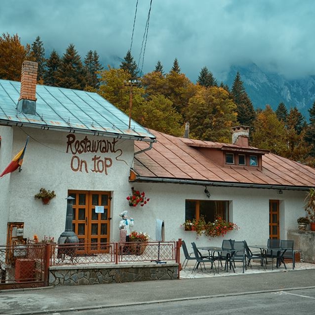 Imagini Restaurant On Top