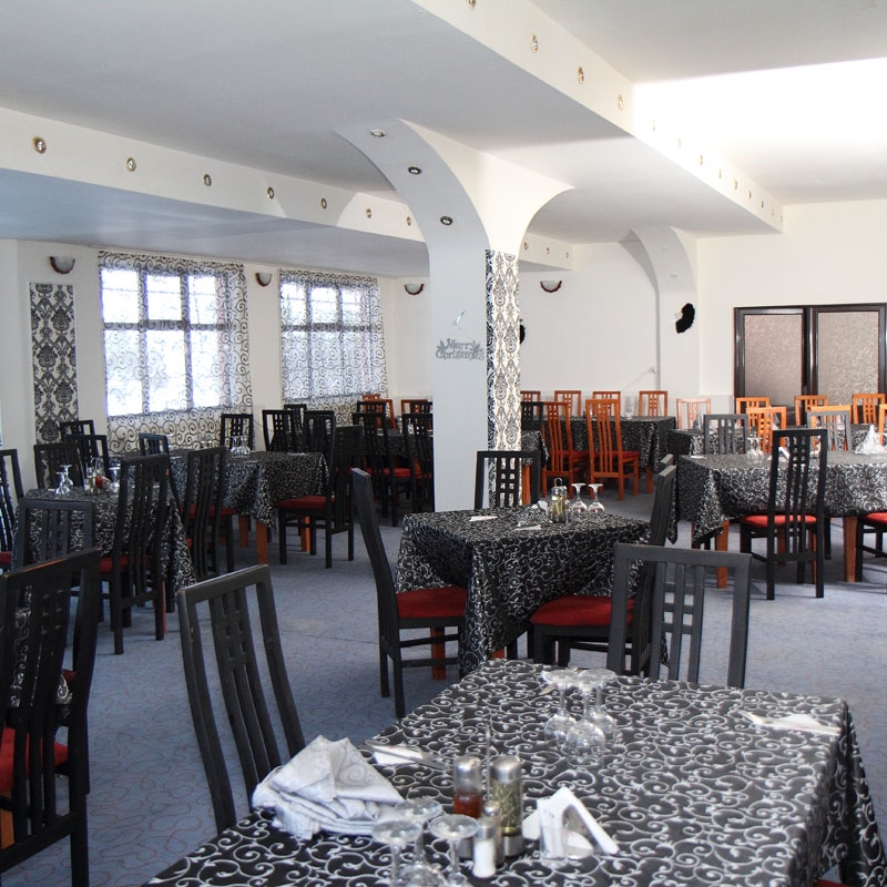 Imagini Restaurant Larisa