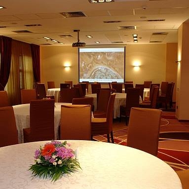 Imagini Restaurant Mari Vila