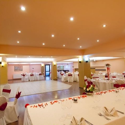 Imagini Sala Evenimente La Mavro