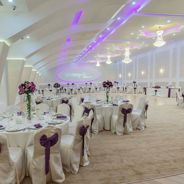Imagini Sala Evenimente Metropolitan Club & Events