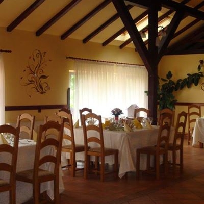 Restaurant Intim foto 2