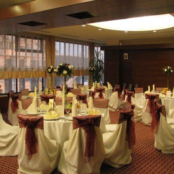 Imagini Restaurant Royal