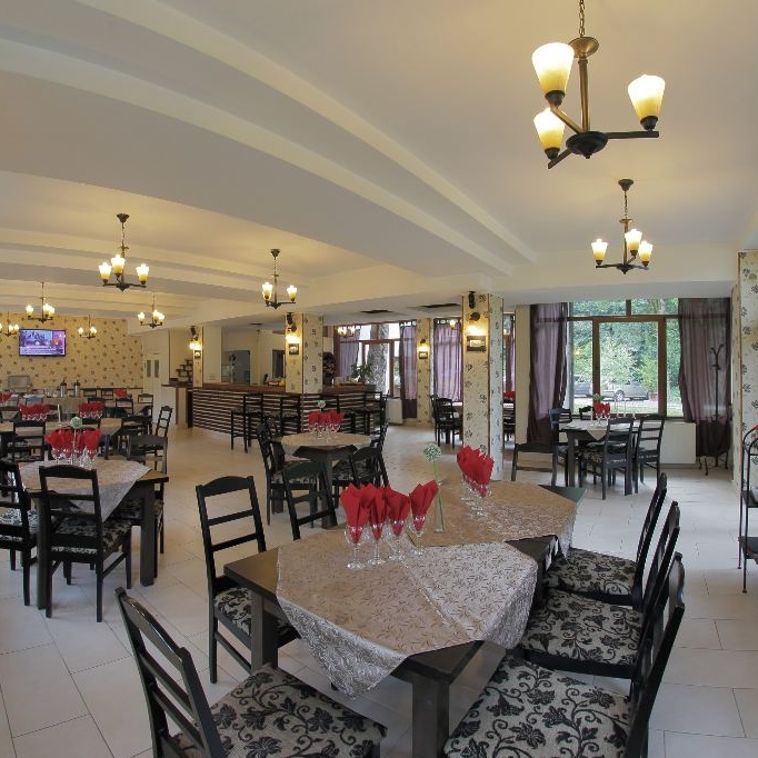 Imagini Restaurant Lacul Linistit