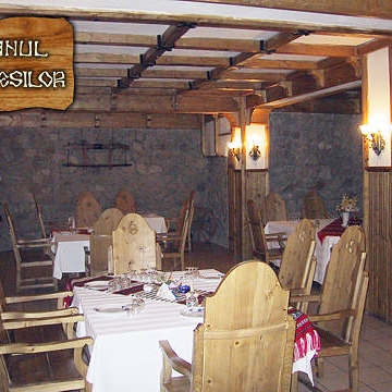 Imagini Restaurant Hanul Răzeşilor