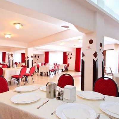 Restaurant Orizont Cozia foto 2