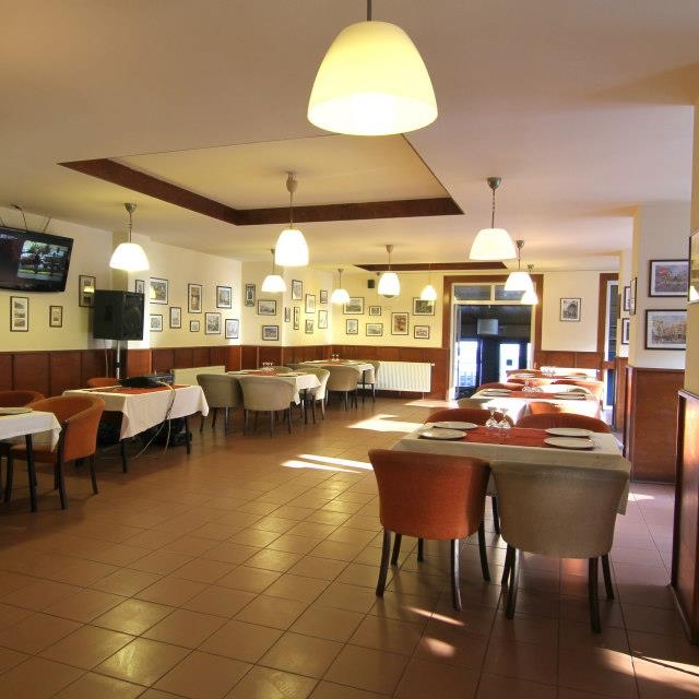 Imagini Restaurant Class