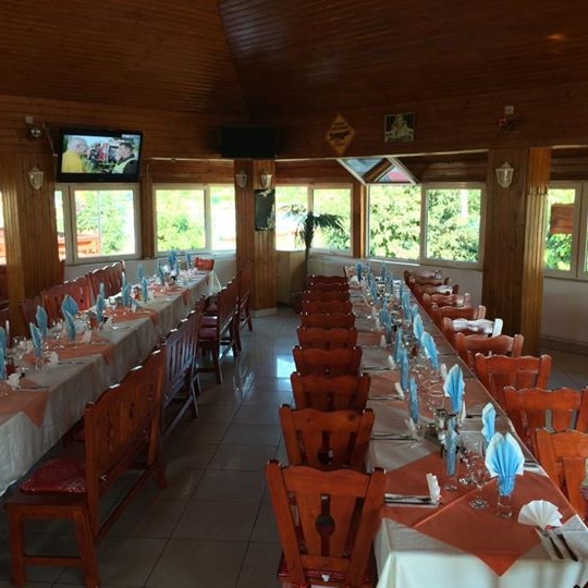 Imagini Restaurant Tropikal