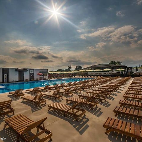 Imagini Restaurant Doi Cocoși