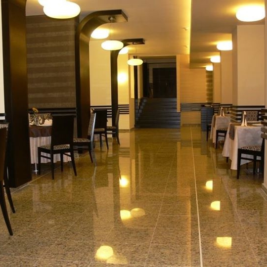 Imagini Restaurant Ozone