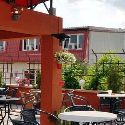 Restaurant REGINA PUB RESTAURANT DELIVERY