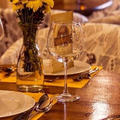 Restaurant REGINA PUB RESTAURANT DELIVERY