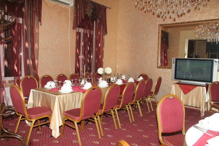 Imagini Restaurant Clasic Romanesc