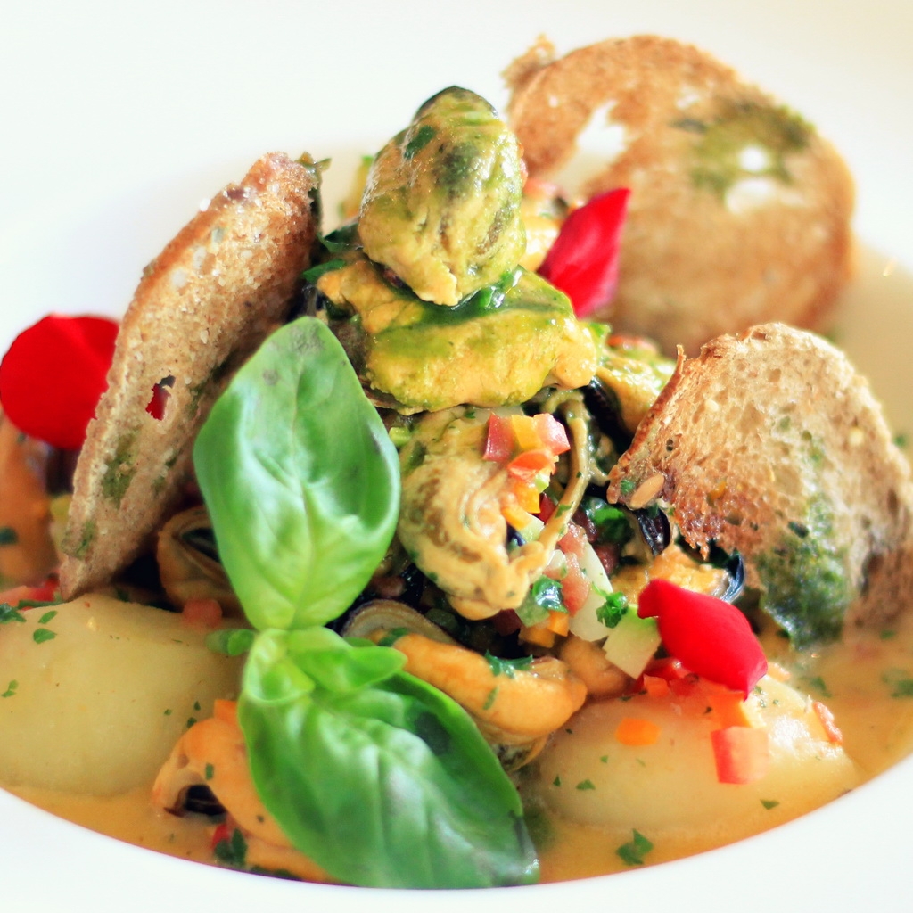 Imagini Restaurant FABESCA TRADITIONAL RESTAURANT