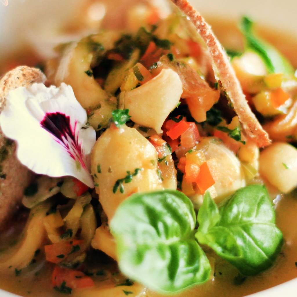 Imagini Restaurant FABESCA TRADITIONAL RESTAURANT