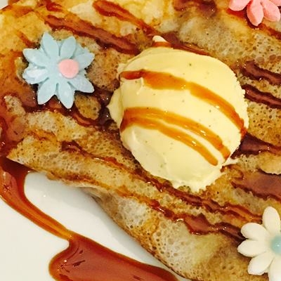 Fast-Food This & That Crepes & Bar