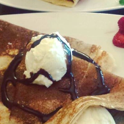 Fast-Food This & That Crepes & Bar