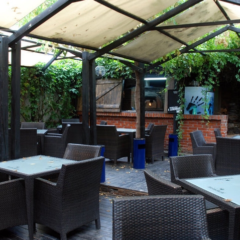 Imagini Bar/Pub Snobi English Pub