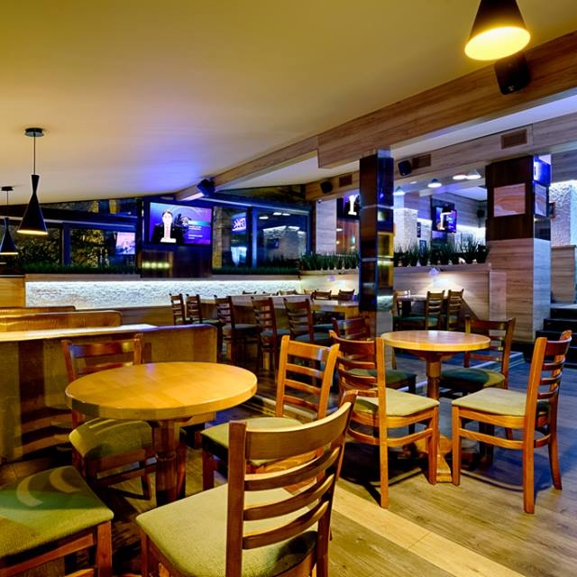 Imagini Bar/Pub Supporter