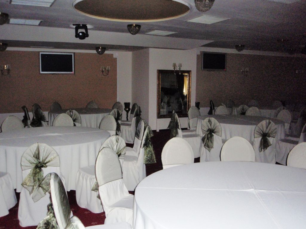 Imagini Restaurant Sarpele Roz