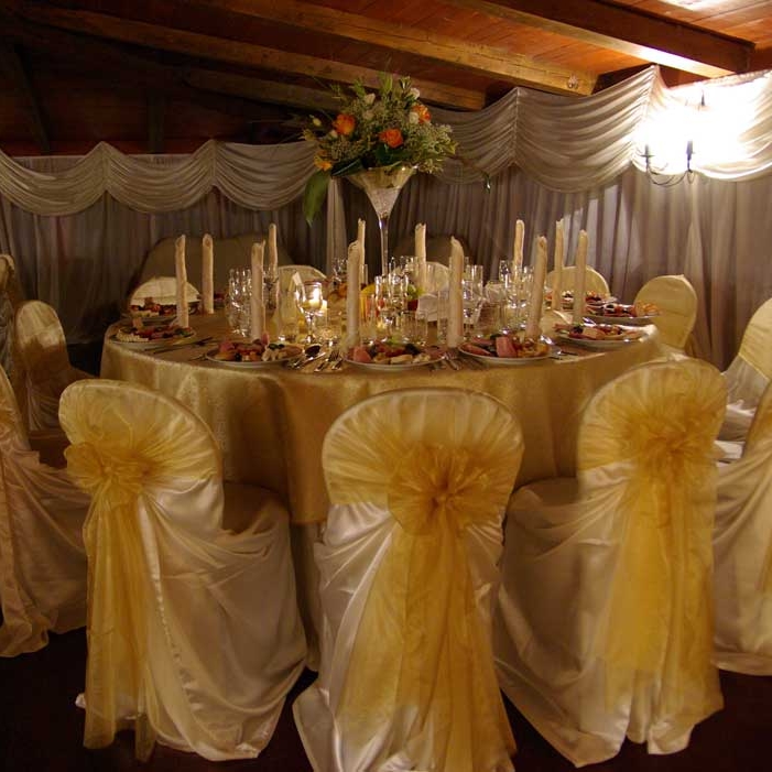 Imagini Sala Evenimente Club 4 U