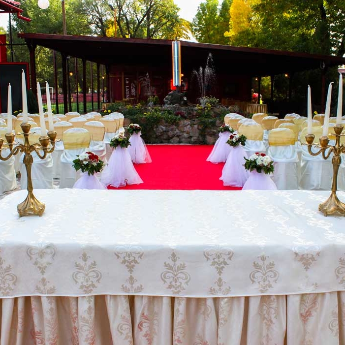 Imagini Sala Evenimente Club 4 U