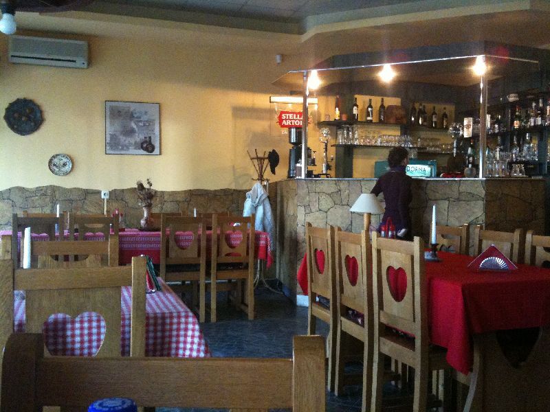 Detalii Restaurant cu specific Restaurant Unguresc Csardas