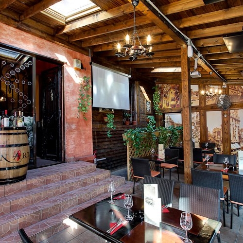 Imagini Restaurant Casa cu Tei