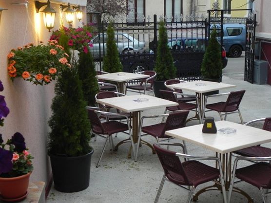 Imagini Bar/Pub Adior Cafe & Lounge