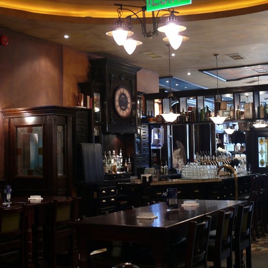 Imagini Bar/Pub The Gin Factory