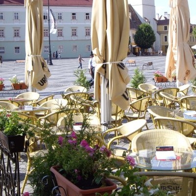 Bar/Pub Haller Cafe foto 2