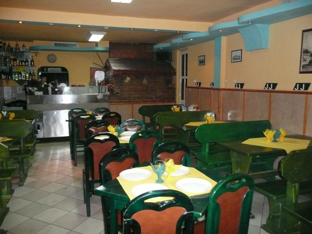 Detalii Restaurant Restaurant Studio