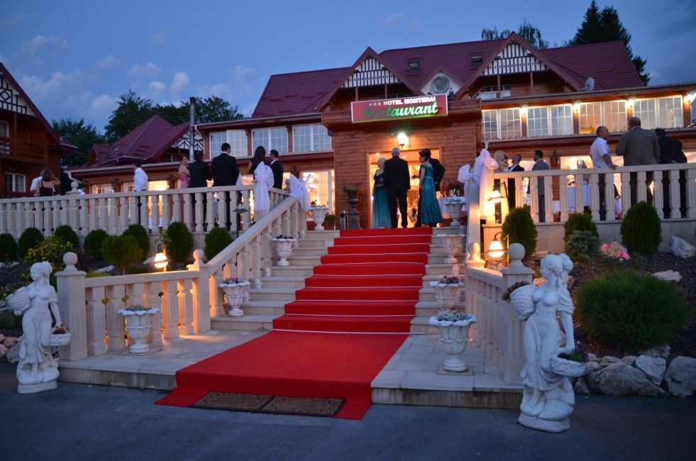 Imagini Restaurant Monterai