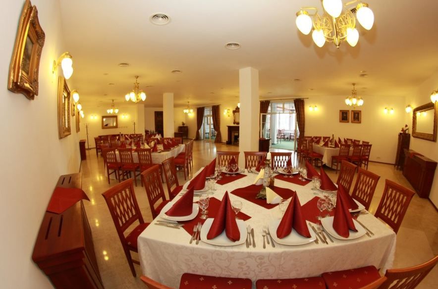 Imagini Restaurant Monterai