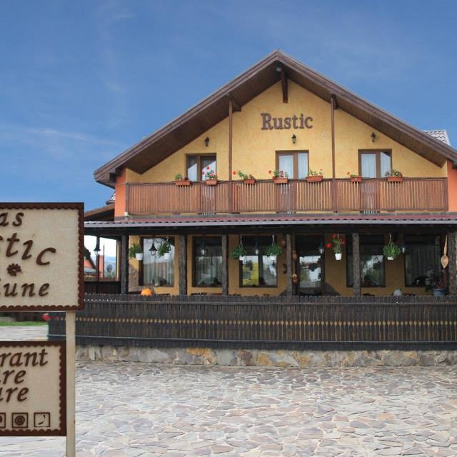 Imagini Restaurant Rustic