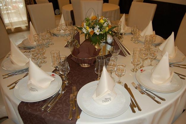 Imagini Restaurant Hanul Domnesc