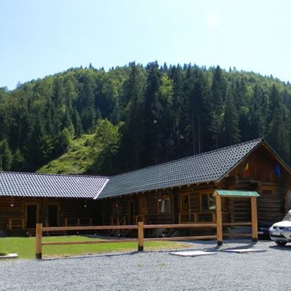 Imagini Pensiune Mama Uta