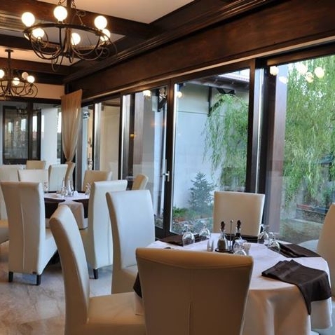 Imagini Restaurant Class