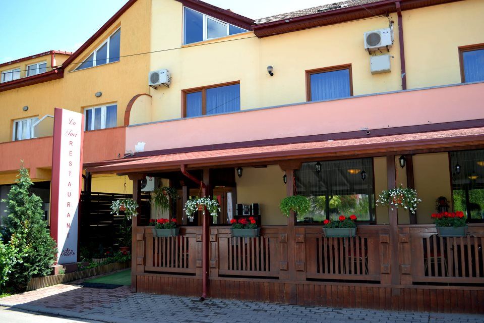 Imagini Restaurant La Tavi