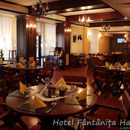Imagini Restaurant Fântâniţa Haiducului